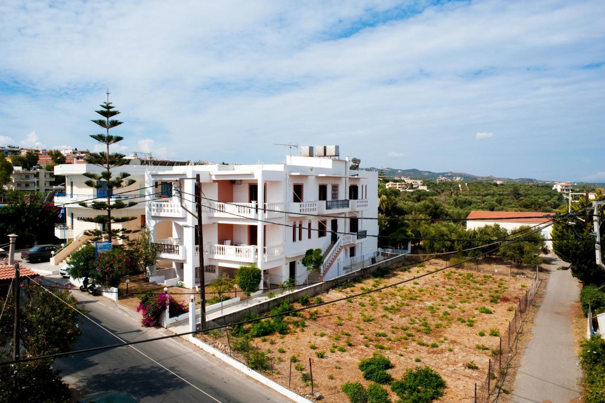 Captain Michalis Apartments Galatás Exterior foto